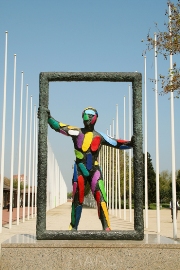 imagen estatua villa olimpica